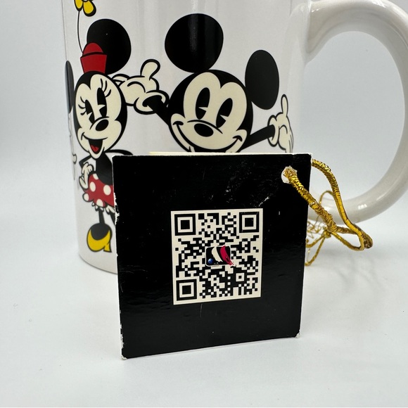 Disney Mickey Mouse Ceramic Coffee Mug 11 oz Capacity White NWT Cartoon Monogram - Picture 9 of 9